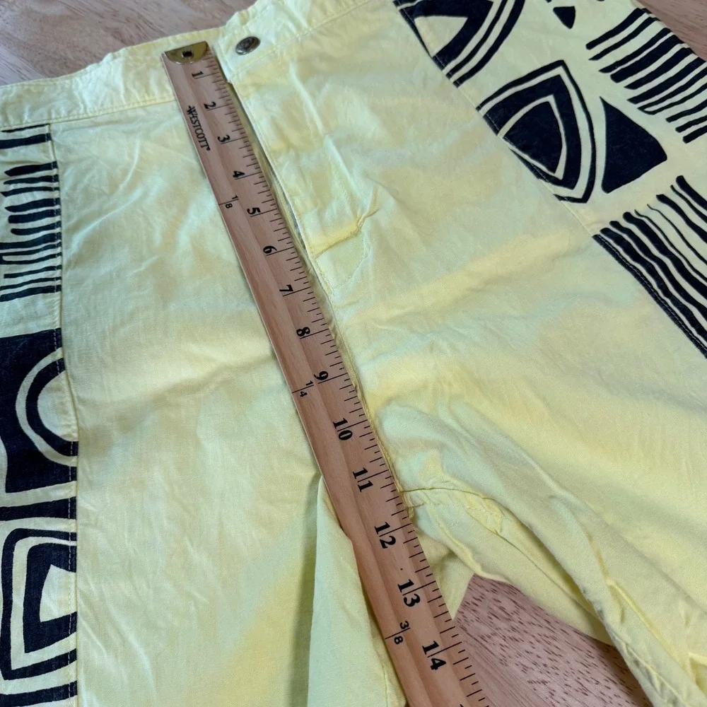 Vintage Instinct Sportswear Tribal Print Surf Shorts Mens 36 Cotton Yellow